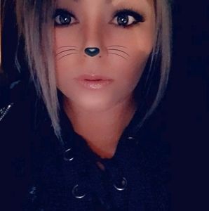 Meet your Posher, Marisa